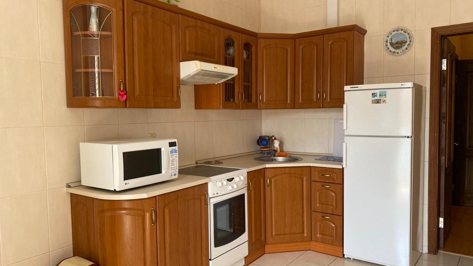 Comfortable Apartment On The Obolon Киев Екстериор снимка