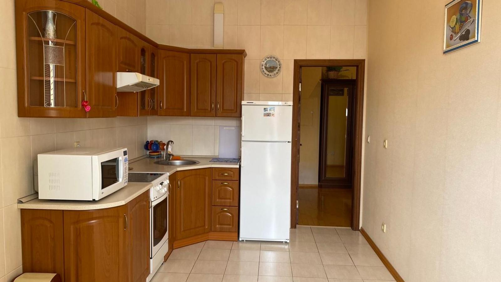 Comfortable Apartment On The Obolon Киев Екстериор снимка