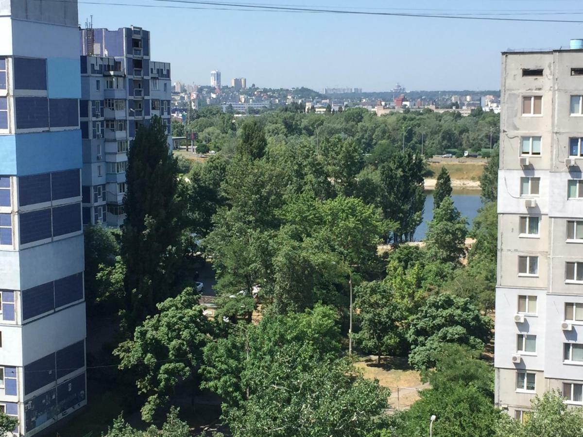 Comfortable Apartment On The Obolon Киев Екстериор снимка